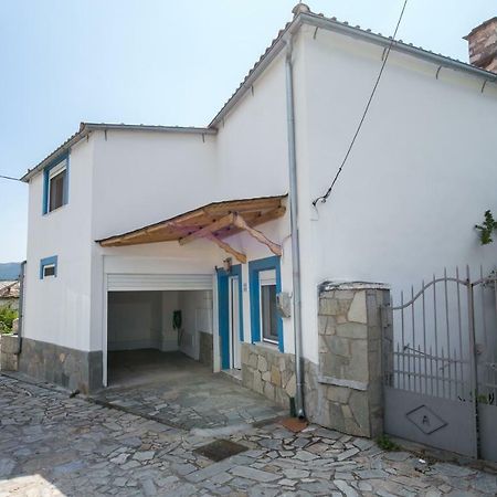 Вилла Spiti Ena Theologos  Экстерьер фото